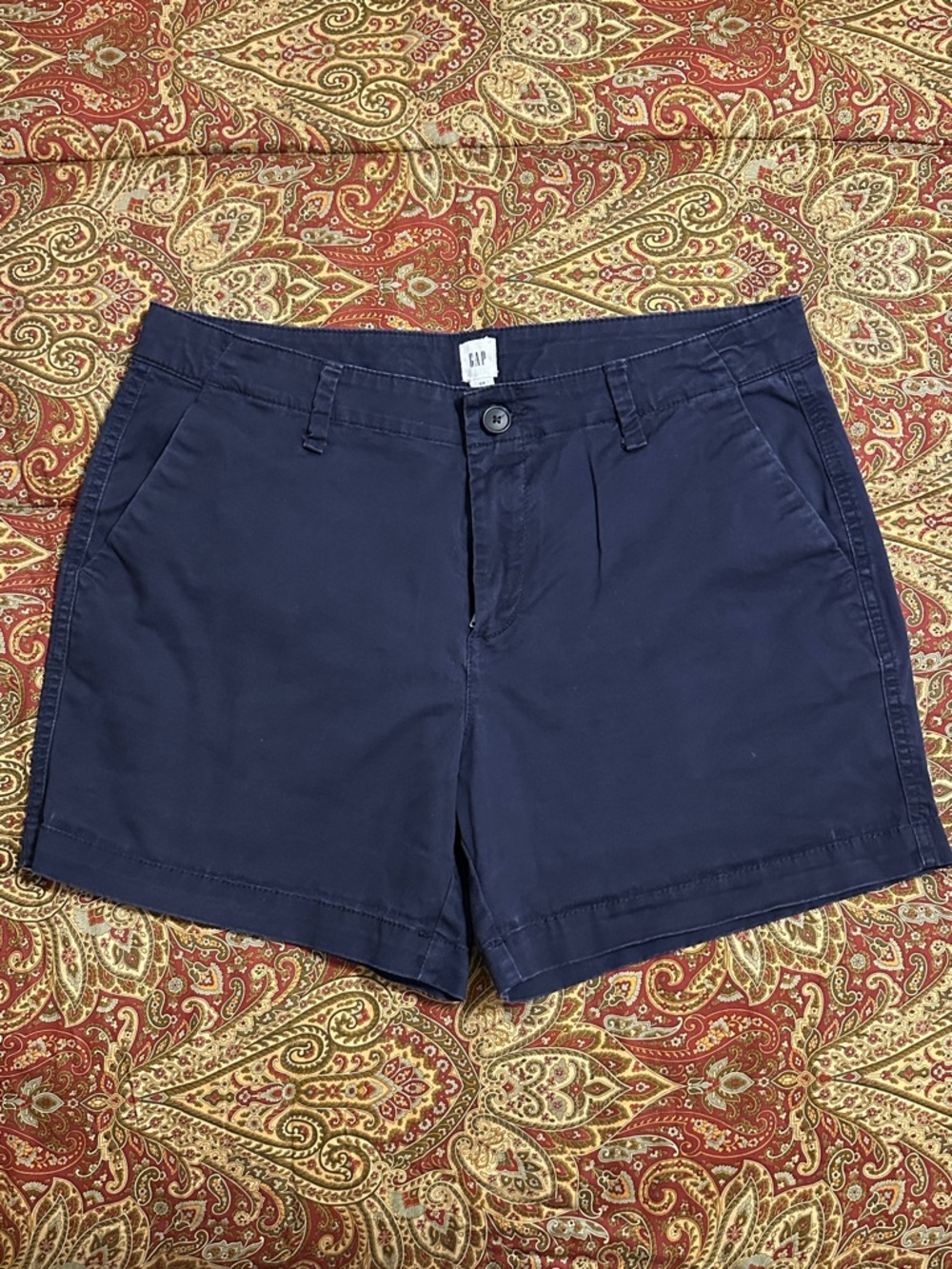 GAP Women's Navy Straight-Fit Chino Shorts